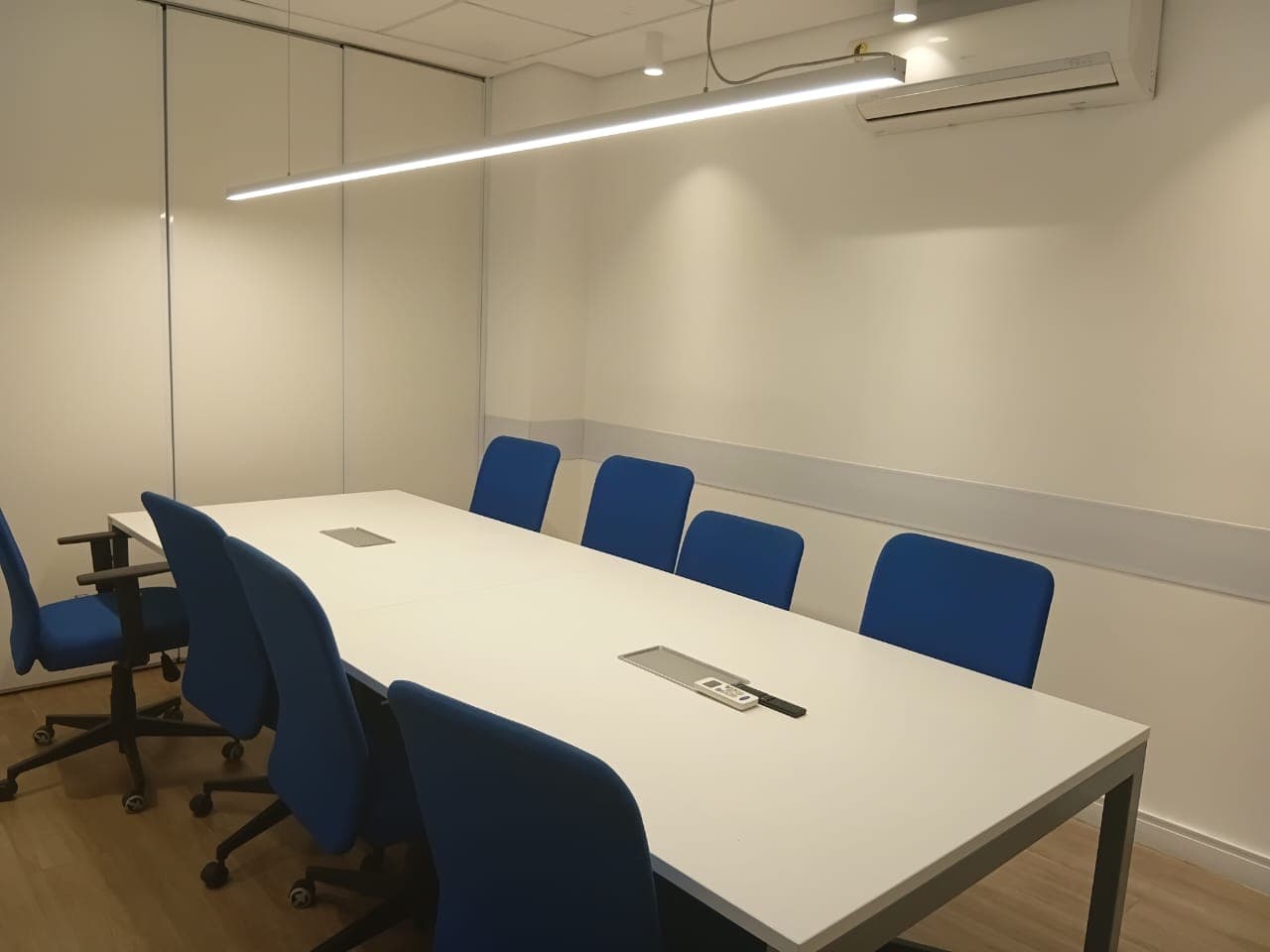 Ambiente comercial Cury